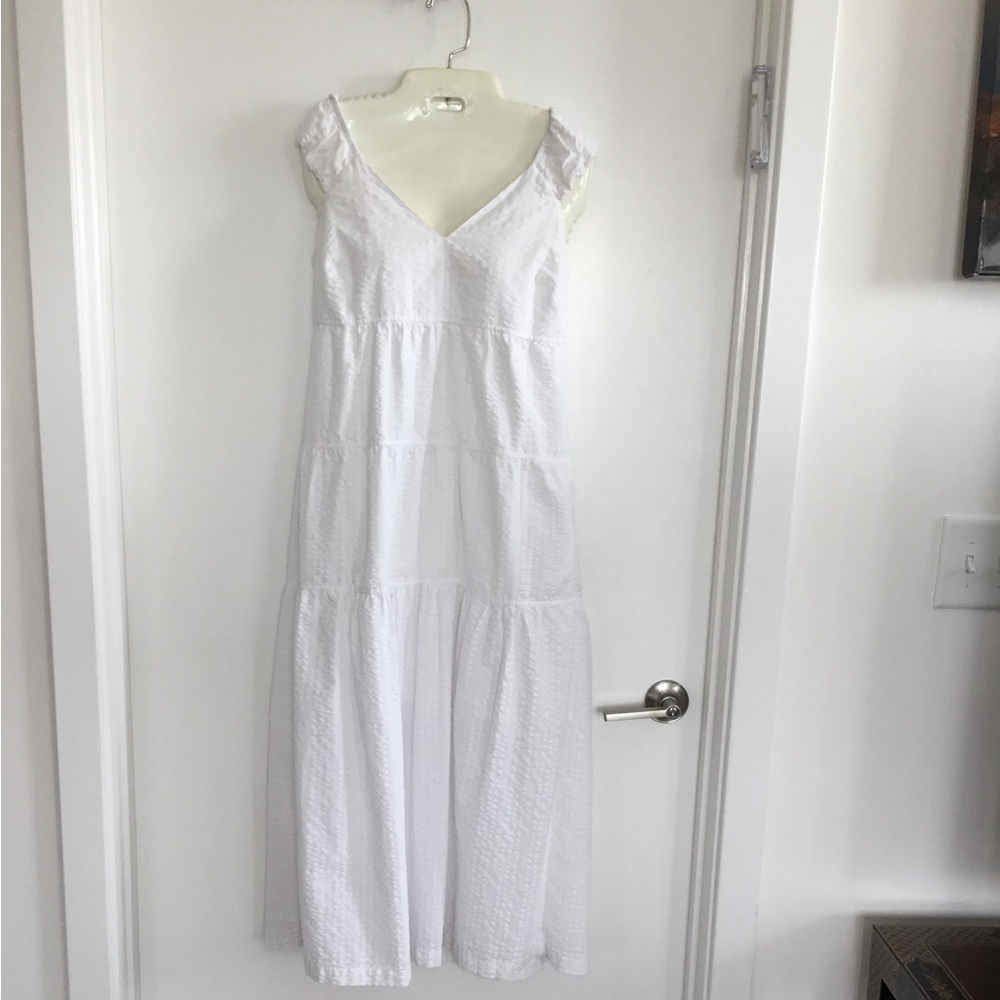 Old Navy White Sleeveless V-Neck Maxi Dress